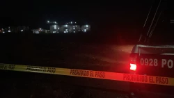 Con la cabeza cubierta y las manos esposadas encuentran cuerpo de hombre en Culiacán