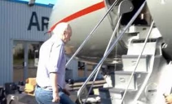 AMLO celebra libertad de Assange