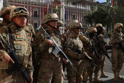 Golpe de Estado en Bolivia; un tanque militar entra a la fuerza por las puertas de la sede del Ejecutivo