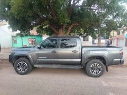 Policía Estatal recupera camioneta robada en Estados Unidos