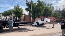 Mujer joven atropella a adulto mayor, muere por gravedad de las heridas