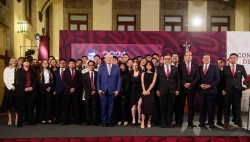 Entregan diplomas a primeros Ingenieros Ferroviarios