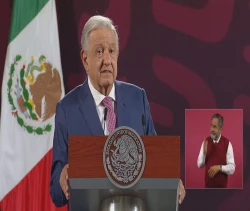AMLO defiende a migrantes mexicanos