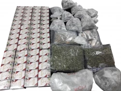 Grupo Élite de la PEP Sinaloa realiza revisión en penal de Aguaruto; encuentran presunta droga