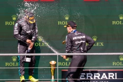 Hamilton se lleva la victoria en Bélgica después de descalificar a Russell