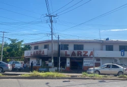 Se incendia negocio en sector Humaya en Culiacán