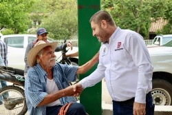 ¡Más de 7 mil luminarias se han instalado en Badiraguato! Alcalde inaugura alumbrado público en Tameapa
