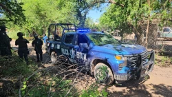 Localizan hombre asesinado a balazos en condiciones inhumanas; sin ropa y con la cabeza cubierta en Culiacán