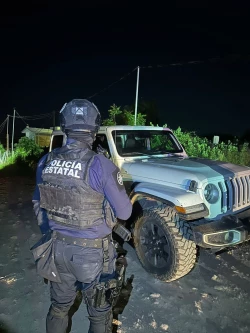 Policías Estatales del Grupo Élite recuperan camioneta con reporte de robo