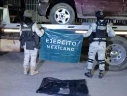 Instituciones de seguridad aseguran tres vehículos, cinco cargadores y 115 cartuchos en Saric, Sonora