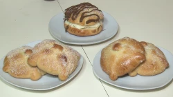 El tradicional pan de muerto se innova con rellenos de distintos sabores