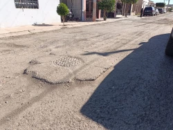 Piden vecinos de la colonia Villa Fontana pavimentación en calles La problemática de las calles ya lleva alrededor de 3 años