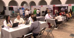Se lleva a cabo en el la Feria de Servicios de Infonavit
