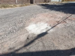 Vecinos de la colonia Prados del Tepeyac denuncian calles en mal estado debido a problemas de drenaje
