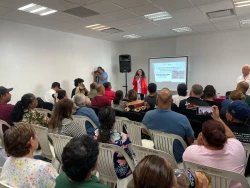 Capacitan a vendedores de playa sobre la higiene en los alimentos