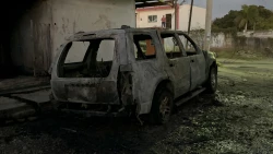 Incendian camioneta en la colonia Florencia en Culiacán; fuego alcanza vivienda