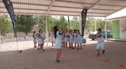 Comparten niños y jóvenes de la zona rural pasión y entusiasmo a través del handball.