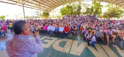 Navolato entrega 1,599 becas educativas y de inclusión con inversión superior a 1.6 millones de pesos