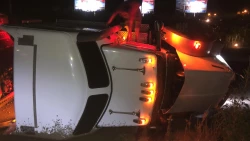Se vuelca tráiler que transportaba lechugas, sobre la Mazatlán - Culiacán