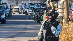 Persecución y balacera deja tres patrullas dañadas en El Ranchito