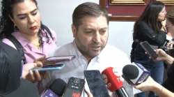 Atiende ayuntamiento de Badiraguato la región del valle con traslado de agua