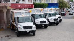 Entregan cinco nuevos camiones recolectores de basura a la Dirección de Servicios Públicos de Mazatlán