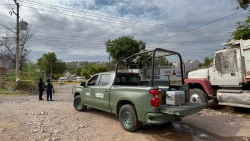 Localizan a hombre asesinado con la cabeza cubierta en la colonia Buenos Aires, en Culiacán