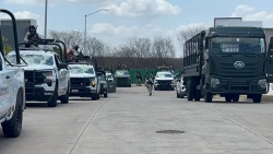 Balacera y persecución entre fuerzas federales y civiles armados deja dos heridos y detenidos en Culiacán