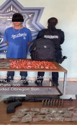 Cae pareja de presuntos narcomenudistas con arma y droga en operativos en Cajeme