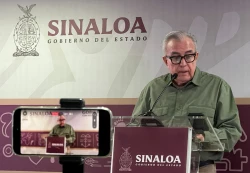 Exhibe Rocha Moya arribo de medicamentos NO solicitados