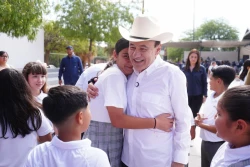 Compromiso cumplido: Gobernador Durazo avanza con entrega de uniformes gratuitos en 67 municipios