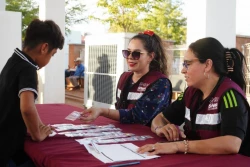 Gobernador Durazo lleva servicios gratuitos de la feria “Sonora Atiende” a la colonia Internacional