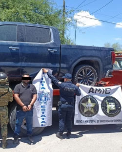 Vinculado a proceso Jesús Leonel “N” por posesión de metanfetamina con fines de comercio y detentación de vehículo con reporte de robo