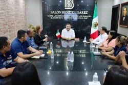 Alcalde de Badiraguato reafirma su compromiso con el sector educativo