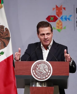 Peña Nieto acusa de "falsa" la información que lo implica a soborno de sistema Pegasus