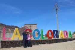 Disfrutan familias el arranque del Tour Minero La Colorada
