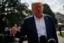 Trump anuncia nuevos aranceles del 30 % para México