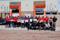 Gobierno de Sonora entrega 14 mil litros de agua para combatir altas temperaturas en Nogales