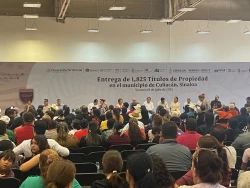 Se entregan en Culiacán 1,825 títulos de propiedad
