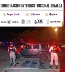 Grupo Interinstitucional detiene a 3 civiles; aseguran vehículo robado, armamento y municiones en Culiacán