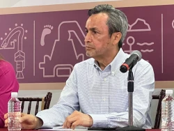 Alito Moreno denuncia a Rubén Rocha ante la FGR