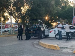 Persecución encabezada por Federales termina en choque en Los Mochis