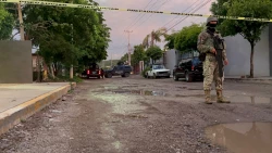 Persecución y balacera deja un muerto y detenidos en Loma de Rodriguera