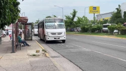 Llaman a denunciar a choferes que no regresan completo el cambio del pasaje 