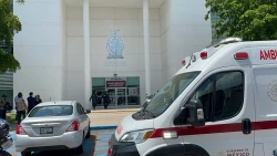 Intentan levantar a un hombre frente a la USE; se refugia en el edificio y resulta herido a balazos