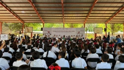 ¡Con sueño pero contentos! Regreso a clases 2025 - 2026