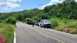 Encuentran cuerpo de hombre sobre la Mazatlán – Culiacán
