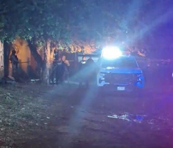 Explosión de artefacto improvisado deja un fallecido y una joven lesionada