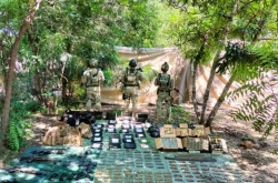 7 armas largas, más de 6 mil cartuchos y placas balísticas, lo decomisado en Tepuche
