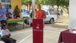 “Como nunca se está apoyando a las escuelas”: Estrella Palacios